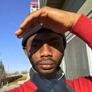 Semiyu - French literature tutor - Winnipeg