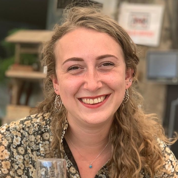 HBO-studente Voeding&Diëtetiek geeft voedinggerelateerde, biologie en Nederlands/Engelse taal ter regio Alkmaar