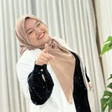 Rima - Guru bantuan pekerjaan rumah (pr) - Pontianak