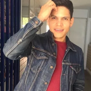 Alejandro - Profesor de álgebra - Santa María Coyotepec