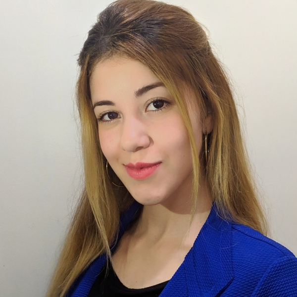 Mi nombre es Luisana Velásquez, venezolana, 27 años de edad. Ex Jugadora profesional de ajedrez sumando más de 10 años de experiencia a nivel nacional e internacional.