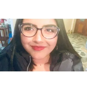 Luisa - profesor de historia - Bogotá