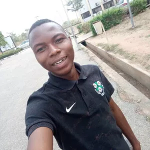 Oluwatoyin - Computer programming tutor - Lekki