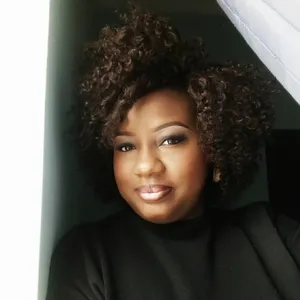 Bukola - Make-up tutor - Ota