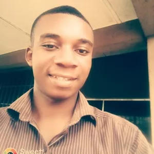 Emmanuel - Economics tutor - Kosofe