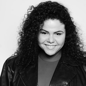 Juliana - Professor de finanças - São Paulo
