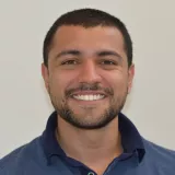 William - Professor de química - Centro