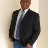 Miguel Ángel - profesor de economía - Bogotá