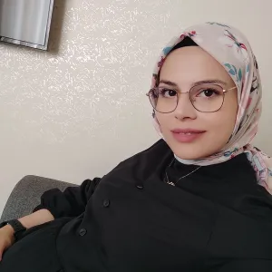 Menekşe - Okul derslerine destek öğretmeni - İstanbul