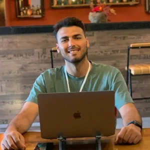 Mehmet - Programlama öğretmeni - 