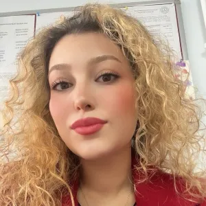 Nur Pelin - Hayat bilgisi öğretmeni - 