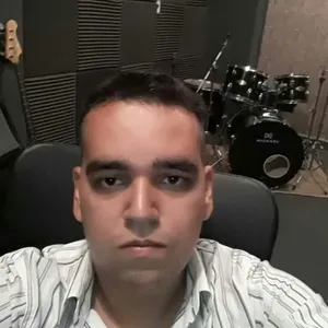 Mauro - Prof de filosofia - Rocha Miranda
