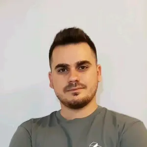 Muhammed - Dikkat eksikliği olan öğrencilerine takviye öğretmeni - Antalya