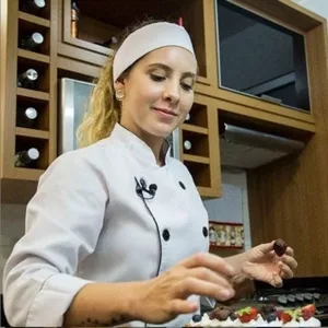 Jessica - Professor de Culinária - Lindoia