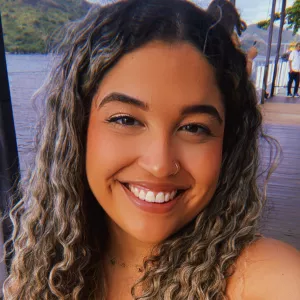 Lara - Prof de inglês - Vila Velha