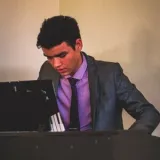 Christian - Profe de piano - Floridablanca