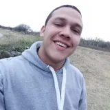 Alejando - profesor de agronomía - Galpon