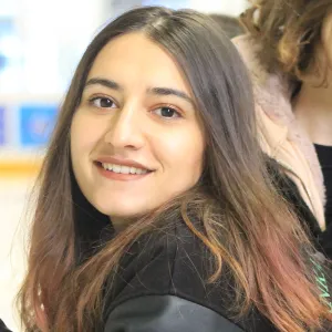 Gülay - Okul derslerine destek öğretmeni - Ankara