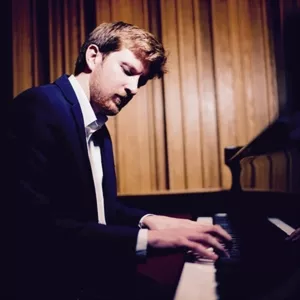 Tom - Piano teacher - Bath