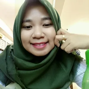 Anisa - Guru bahasa inggris - Kecamatan Gubeng