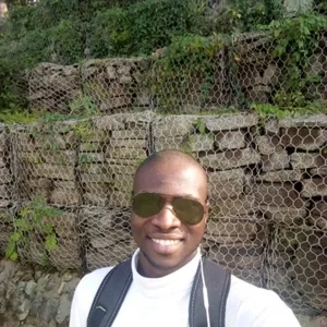 Adekunle - Geography tutor - New Karu
