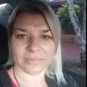 Carla - Profesor educación cívica - Garupá