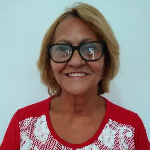 Terezinha - Prof de língua gestual portuguesa - Piçarreira