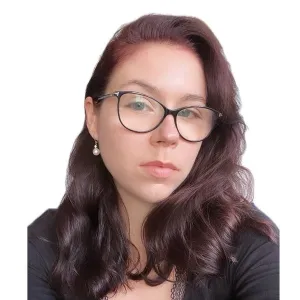 Clémence - Prof de couture - Paris