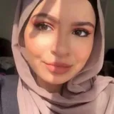 Asma - Prof de français - Feyzin