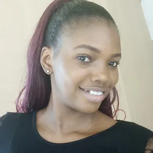Bisola - Politics tutor - Lagos mainland