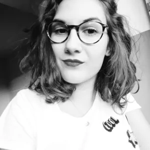 Léa - Prof d'aide aux devoirs - Aubenas