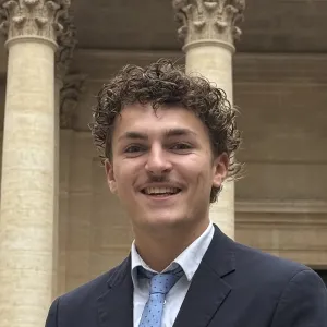Ilhan - Prof de droit - Paris
