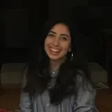 Büşra - İngilizce konuşma becerileri öğretmeni - İzmir