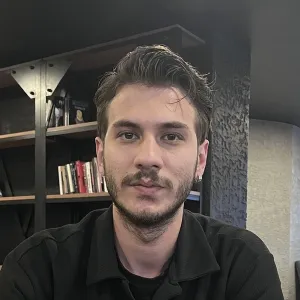 Mustafa - Türkçe öğretmeni - Afyonkarahisar