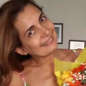 Rosana - Insegnante di portoghese brasiliano - Modena