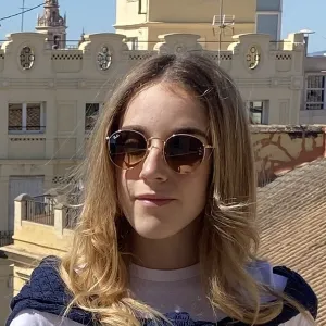 Monica - Insegnante di biologia - Como