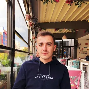 Kevi - İngilizce öğretmeni - 