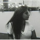 Catarina - Professor de medicina alternativa - Queijas