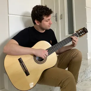 Miguel - Guitar tutor - Ahú