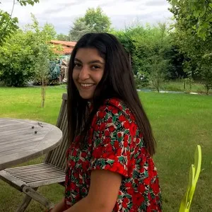 Nesrine - Prof de français - Aire-sur-l'Adour