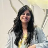 Daksha - Business Studies tutor - Pune