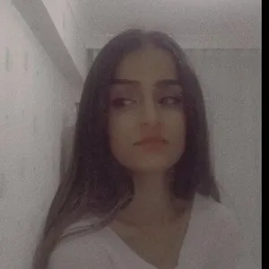 Nur - Okul derslerine destek öğretmeni - 