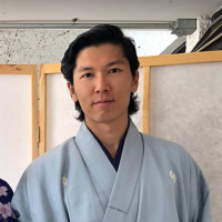 Profesor de Japonés con certificado N1 de JLPT para dar clases de JAPONÉS BÁSICO.