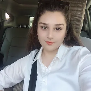 Elif - Coğrafya öğretmeni - 