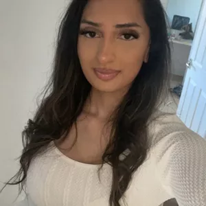 Alaina - English tutor - London