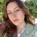 Esra - Ödevlere yardım öğretmeni - 