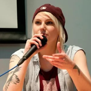Hayley - Profe de inglés - Sitges