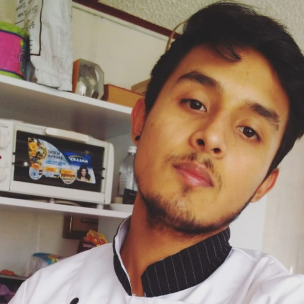 Estudiante de gastronomía con curso en cocina internacional da clases de cocina Colombiana .internacional y todo tipo de bebidas en Bogotá y Soacha