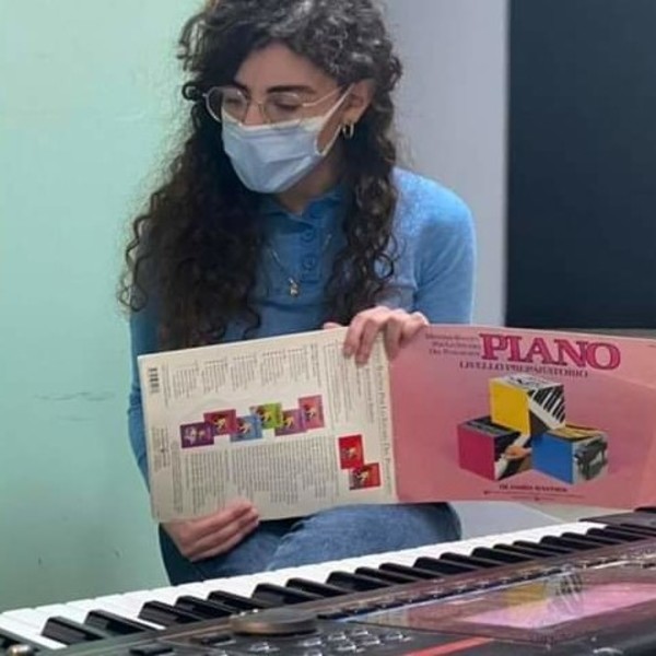 Offro lezioni di pianoforte a Novara, sono una studentessa al conservatorio cantelli