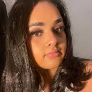 Akriti - English tutor - Bristol